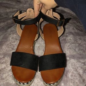 Platform sandals